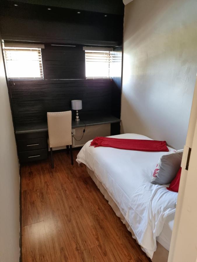 Heimat Guesthouse Велком Екстериор снимка